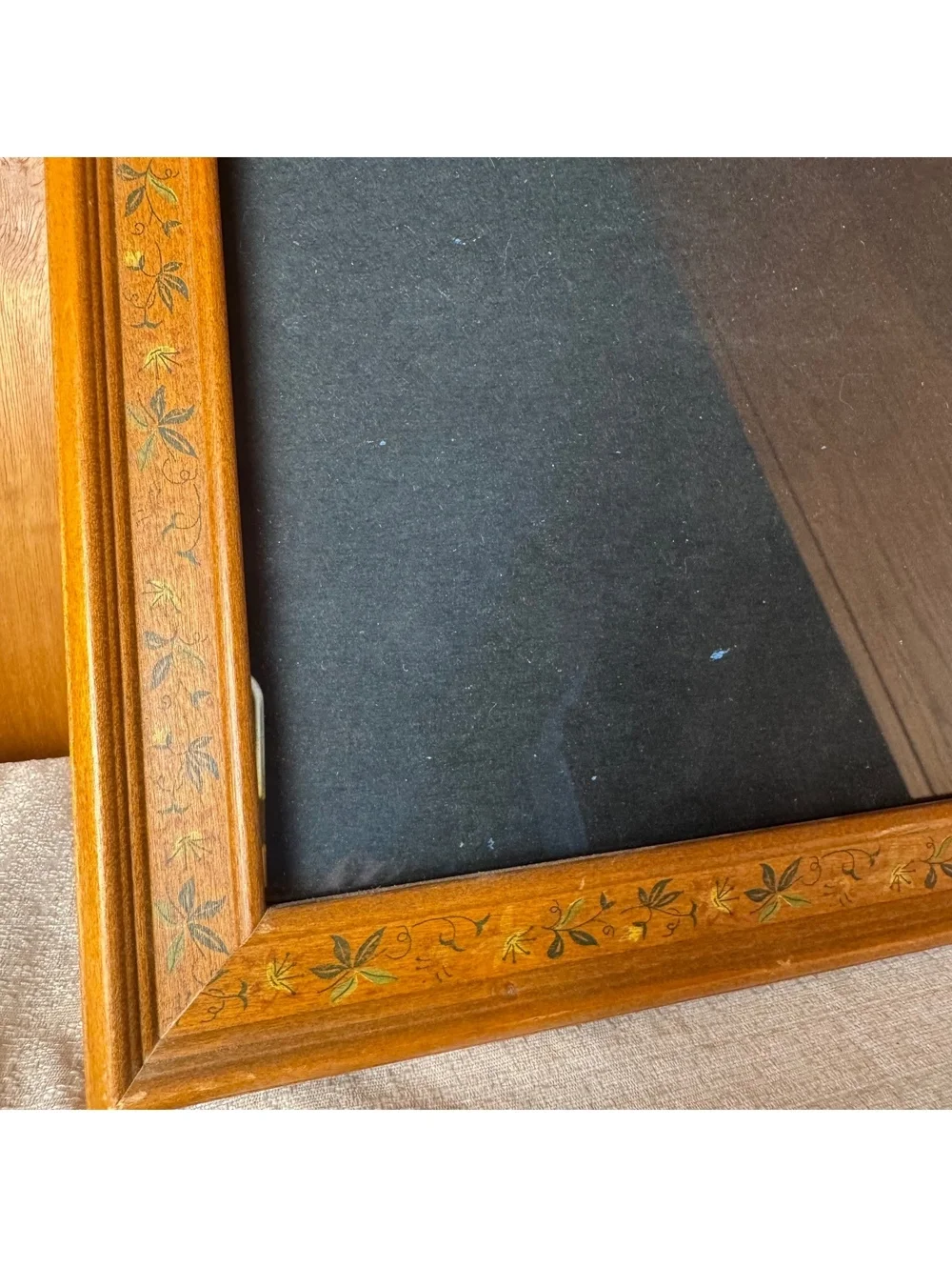 Vintage Floral Wood Picture Frames Set of 2 11x14 Tabletop Display Frames